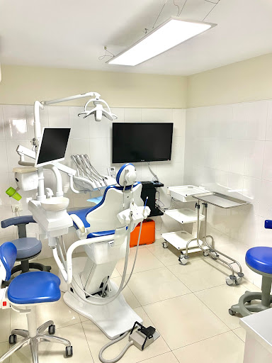 CLINICA DENTAL ADEJE en Adeje, Santa Cruz de Tenerife