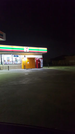 Convenience Store «7-Eleven», reviews and photos, 6001 Airport Fwy, Haltom City, TX 76117, USA