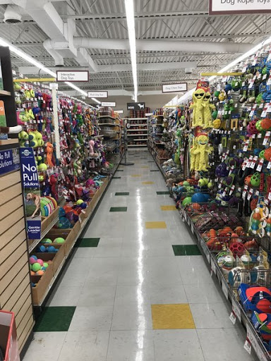 Pet Supply Store «Pet Supplies Plus», reviews and photos, 5348 Dixie Hwy, Waterford Twp, MI 48329, USA