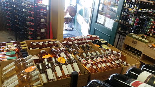 Liquor Store «Manikas Liquor Shop», reviews and photos, 179 N Ferry Rd, Shelter Island Heights, NY 11965, USA