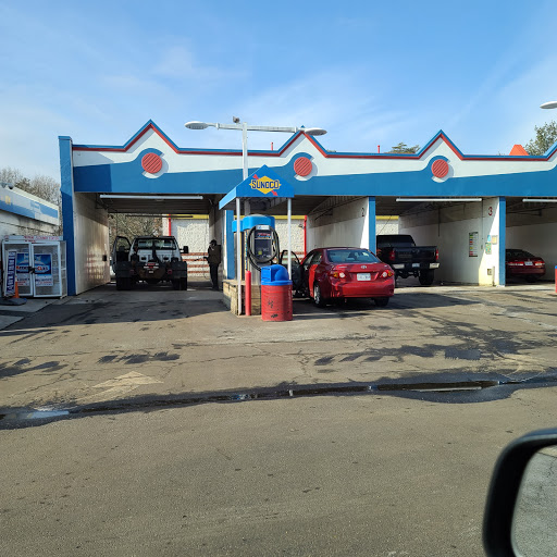 Bubble & Shine DIY Car Wash en Sterling