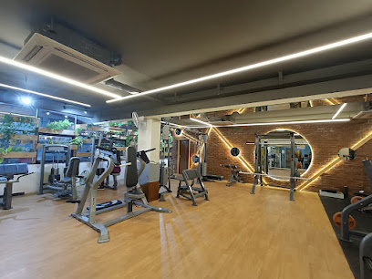 Quadz Fitness Sadashivanagar - Esteem Plaza, 1st Floor, 13th Cross Road, Aramane Nagar Next to JustBe Resto Cafe, Opposite to PEPPERFRY, Sadashiva Nagar, Bengaluru, Karnataka 560080, India