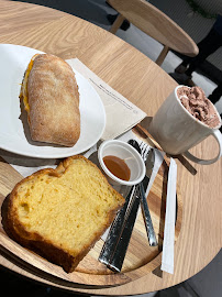 Café du Restaurant servant le petit-déjeuner Starbucks à Annecy - n°8