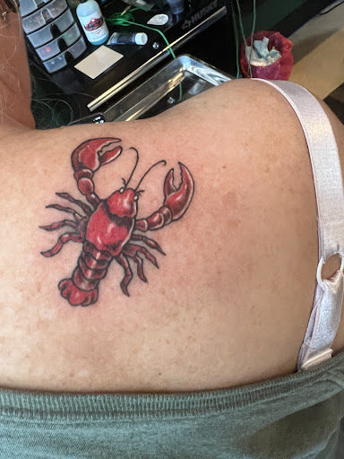 Explore hawaiian tattoos ideas, creative tattoo ideas in Largo, available at Inside Ink Tattoo Studio