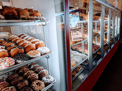 Donut Shop «BoSa Donuts», reviews and photos, 155 E Williams Field Rd, Gilbert, AZ 85295, USA