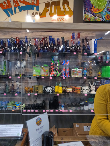 Tobacco Shop «Quonset Hut», reviews and photos, 3235 Cleveland Ave NW, Canton, OH 44709, USA