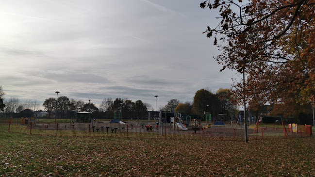 Comments and reviews of Lostock Hall Recreation Ground