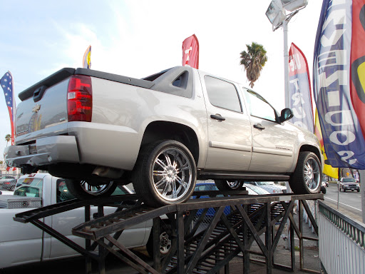Car Dealer «Sunset Car Company», reviews and photos, 1201 N Harbor Blvd, Santa Ana, CA 92703, USA