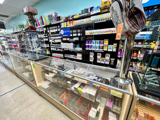 Tobacco Shop «Smokers Heaven KC», reviews and photos, 10145 Wornall Rd, Kansas City, MO 64114, USA