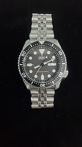 Pawn Shop «Homestead Jewelry, Pawn & Gun», reviews and photos, 310 S Krome Ave, Homestead, FL 33030, USA