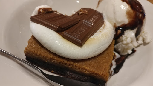 American Restaurant «Cracker Barrel Old Country Store», reviews and photos, 2115 S Church St, Murfreesboro, TN 37130, USA