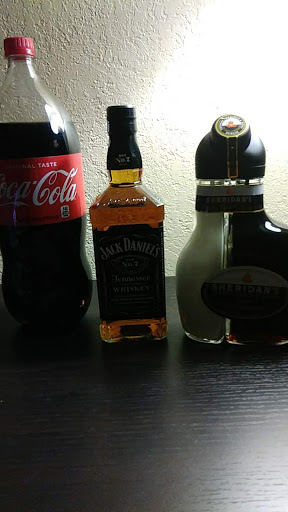 Liquor Store «One O One Liquors & Wine», reviews and photos, 617 E Oakland Park Blvd, Oakland Park, FL 33334, USA