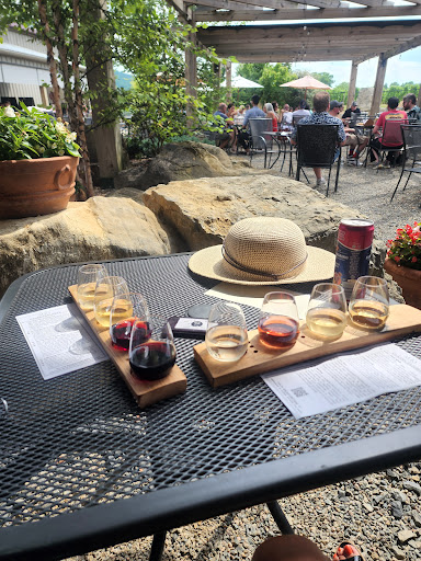Winery «Alba Vineyard», reviews and photos, 269 Riegelsville Warren Glen Rd, Milford, NJ 08848, USA