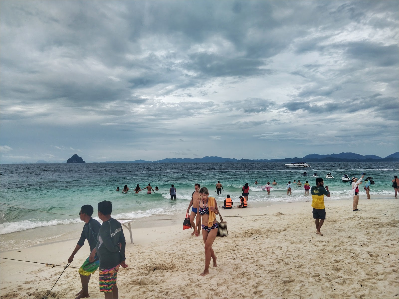 Photo de Khai Nok Beach et le règlement