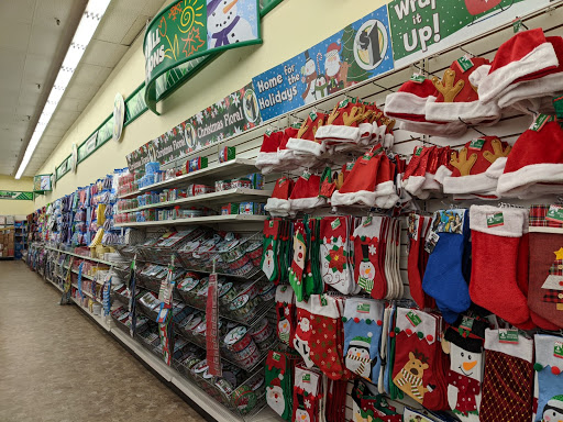 Dollar Store «Dollar Tree», reviews and photos, 18 W Court St, Woodland, CA 95695, USA