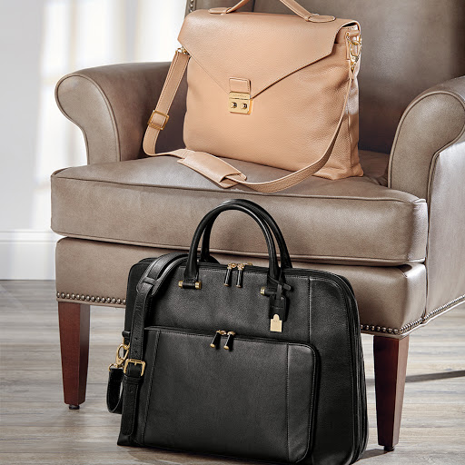 Stationery Store «Levenger», reviews and photos, 111 N State St, Chicago, IL 60602, USA