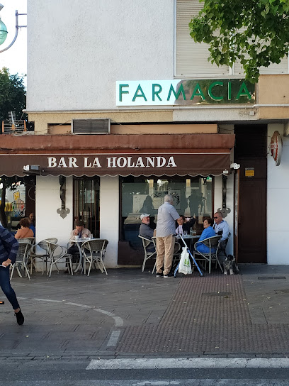 Bar La Holanda - Pl. Madre de Dios, 10, 11401 Jerez de la Frontera, Cádiz, Spain