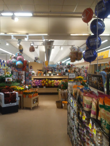 Grocery Store «Stop & Shop», reviews and photos, 1360 E Town Rd, Milford, CT 06460, USA