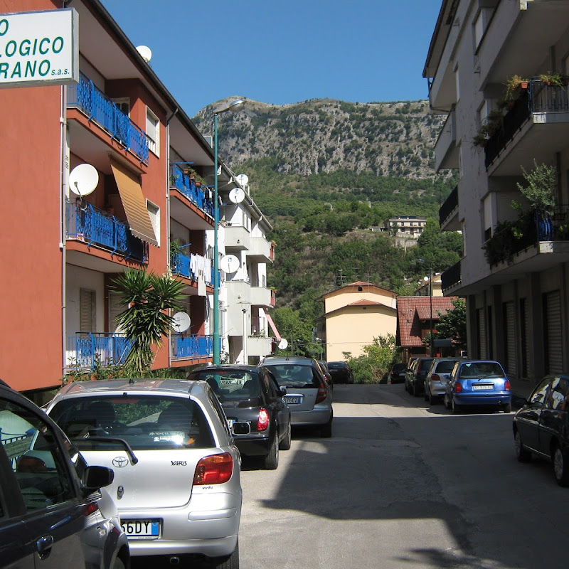 Centro Radiologico Solofrano Di Damone D. & C.Sas