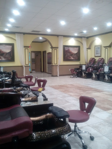 Shopping Mall «Riverdale Plaza Shopping Center», reviews and photos, 1044 W Mercury Blvd, Hampton, VA 23666, USA