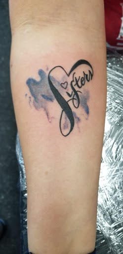 Tattoo Shop «Divine Lines Body Art Studio», reviews and photos, 6420 Rogers Ave, Fort Smith, AR 72903, USA