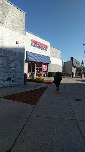 Auto Parts Store «Pep Boys Auto Parts & Service», reviews and photos, 2633 E Tremont Ave, Bronx, NY 10461, USA