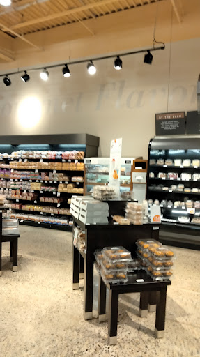 Grocery Store «Lunds & Byerlys Glen Lake Minnetonka», reviews and photos, 14400 Excelsior Blvd, Minnetonka, MN 55345, USA