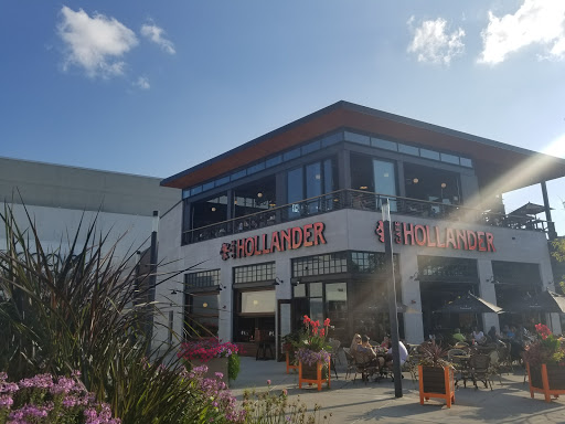 Shopping Mall «Hilldale Shopping Center», reviews and photos, 726 N Midvale Blvd, Madison, WI 53705, USA