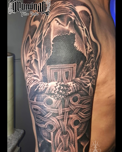 Illuminati Tattoo Bolivia