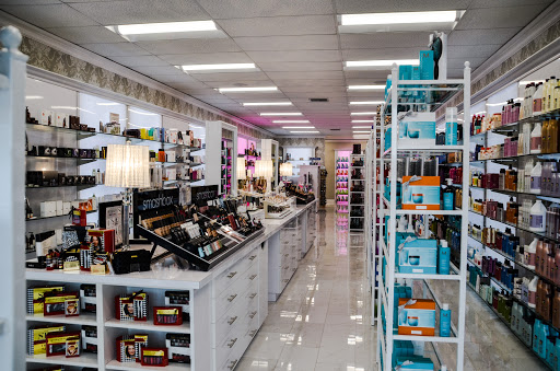Beauty Supply Store «Planet Beauty Manhattan Beach», reviews and photos, 1590 Rosecrans Ave G, Manhattan Beach, CA 90266, USA