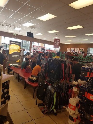Shoe Store «Famous Footwear», reviews and photos, 2810 W Monte Vista Ave, Turlock, CA 95380, USA