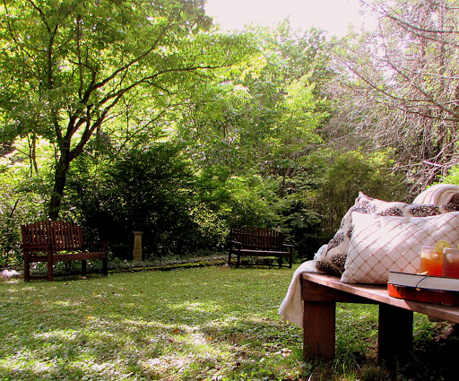 Bed & Breakfast «Red Leaf River Inn», reviews and photos, 146 Chestnut Walk Dr, Waynesville, NC 28786, USA