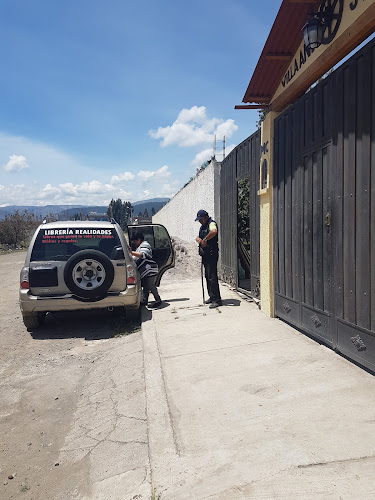 8966+FGQ, Av. 9 de Octubre, Riobamba