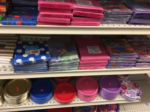 Discount Store «Ideal Magic Discount Store», reviews and photos, 9418 Avenue L, Brooklyn, NY 11236, USA