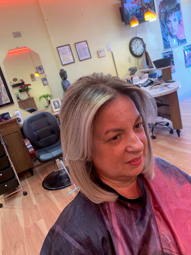 Beauty Salon «Cut N Curl Beauty Salon», reviews and photos, 6722 Hanley Rd, Tampa, FL 33634, USA