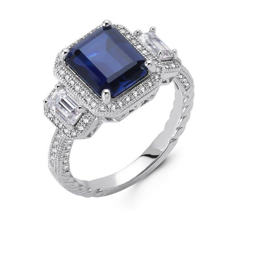 Bridal Shop «Hayes Jewelers», reviews and photos, 5456 Cottage Hill Rd, Mobile, AL 36609, USA