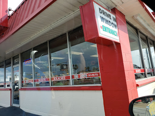 Donut Shop «Shipley Do-Nuts», reviews and photos, 1522 S 77 Sunshine Strip, Harlingen, TX 78550, USA