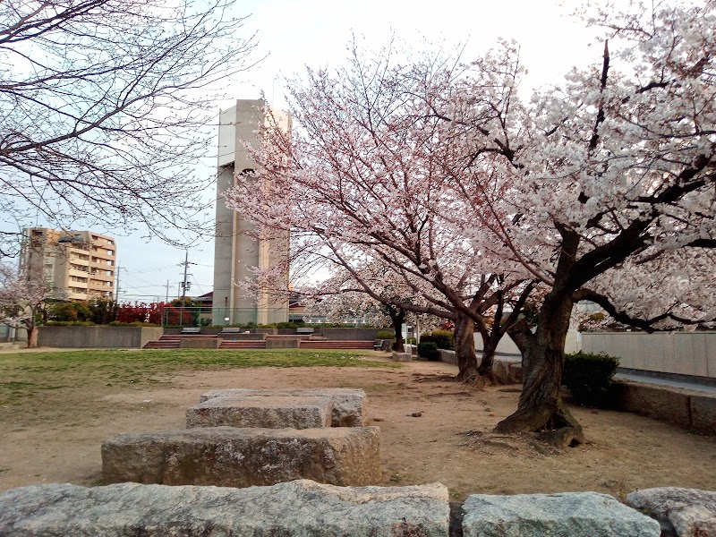 大阪刑務所前広場