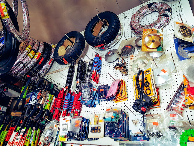 Магазин Рокер - Търговец на автомобили