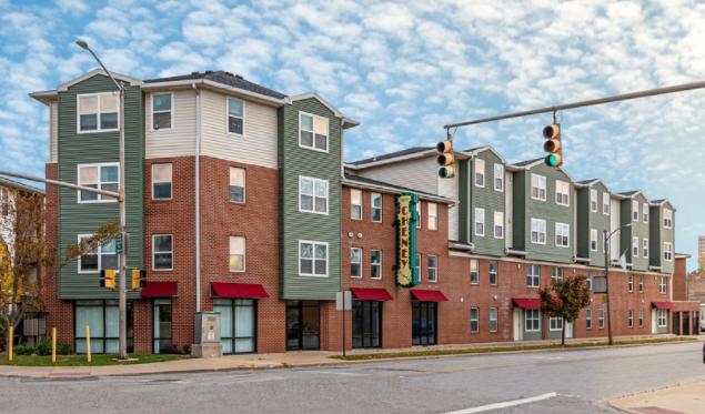 Monroe Minkzz Beauty Bar 43604