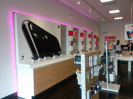 Cell Phone Store «T-Mobile», reviews and photos, 2366 El Camino Real Suite 1, Santa Clara, CA 95050, USA