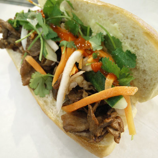 Grocery Store «The Bee Grocery», reviews and photos, 1001 E 6th St, Austin, TX 78702, USA