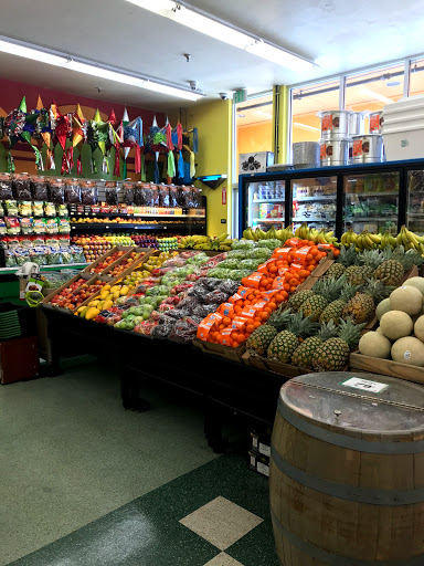 Grocery Store «La Plaza Market», reviews and photos, 515 McLaughlin Ave, San Jose, CA 95116, USA