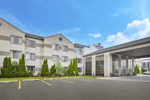 Candlewood Suites Grand Rapids Airport, an IHG Hotel image