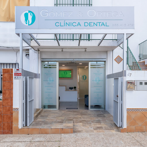 Clínica Dental Gómez y Ortega en Santiponce, Sevilla