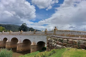 Puente del Comun Chia image