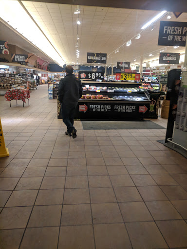 Grocery Store «Stop & Shop», reviews and photos, 40 Franklin Village Drive, Franklin, MA 02038, USA