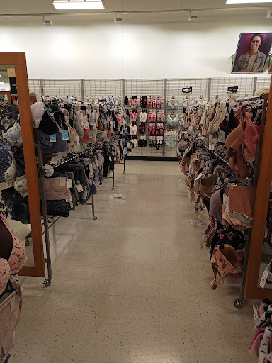 Department Store «T.J. Maxx», reviews and photos, 160 Everett Ave, Chelsea, MA 02150, USA