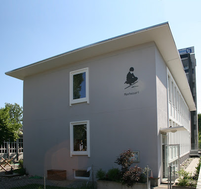 Tagesschule nach M. Montessori