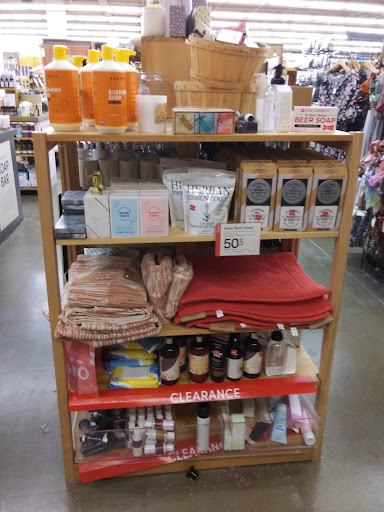 Furniture Store «Cost Plus World Market», reviews and photos, 1725 Maple Ave, Evanston, IL 60201, USA